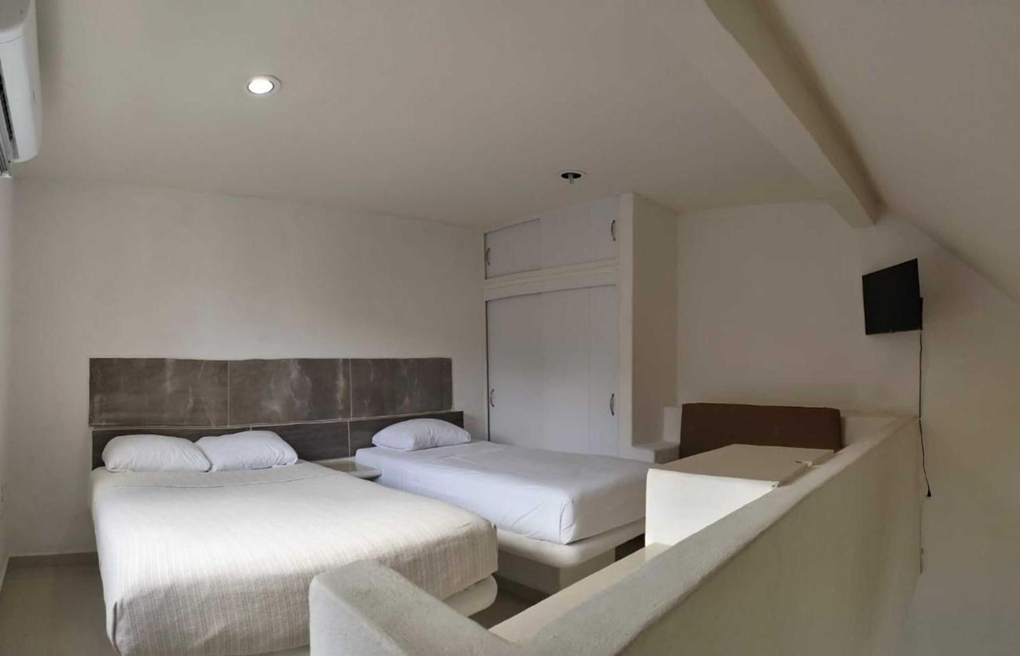 Hotel Dos Mundos, Isla كوزوميل المظهر الخارجي الصورة